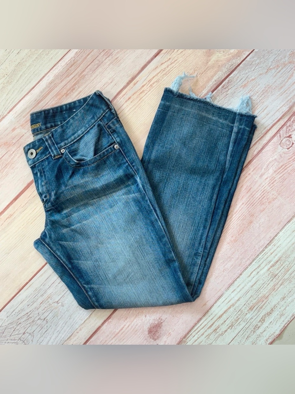 Women’s Vintage GUESS Doheny Low-Rise Bootcut Jeans with Raw Hem Size 31